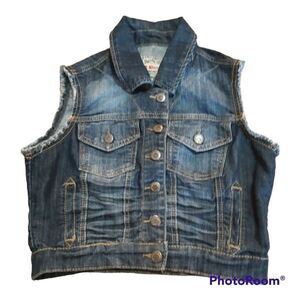 Hot Kiss Jean Vest size Medium
